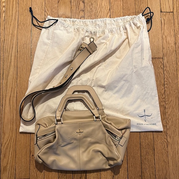 Pour La Victoire Handbags - Pour La Victoire Nouveau Noir Tan Women's Satchel Bag